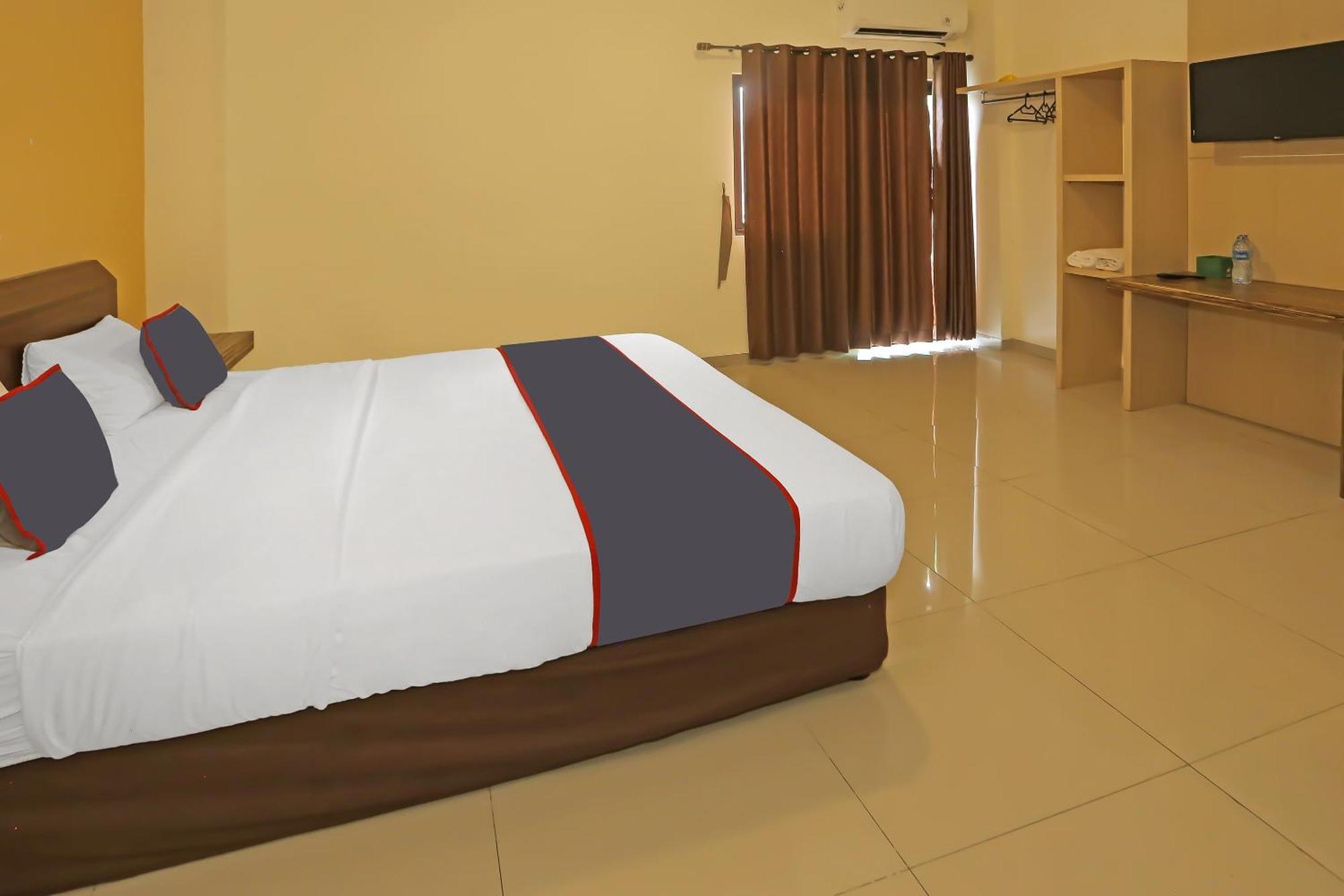 Super Oyo Collection O 92130 Hotel Fiducia Kaji Jakarta Bagian luar foto