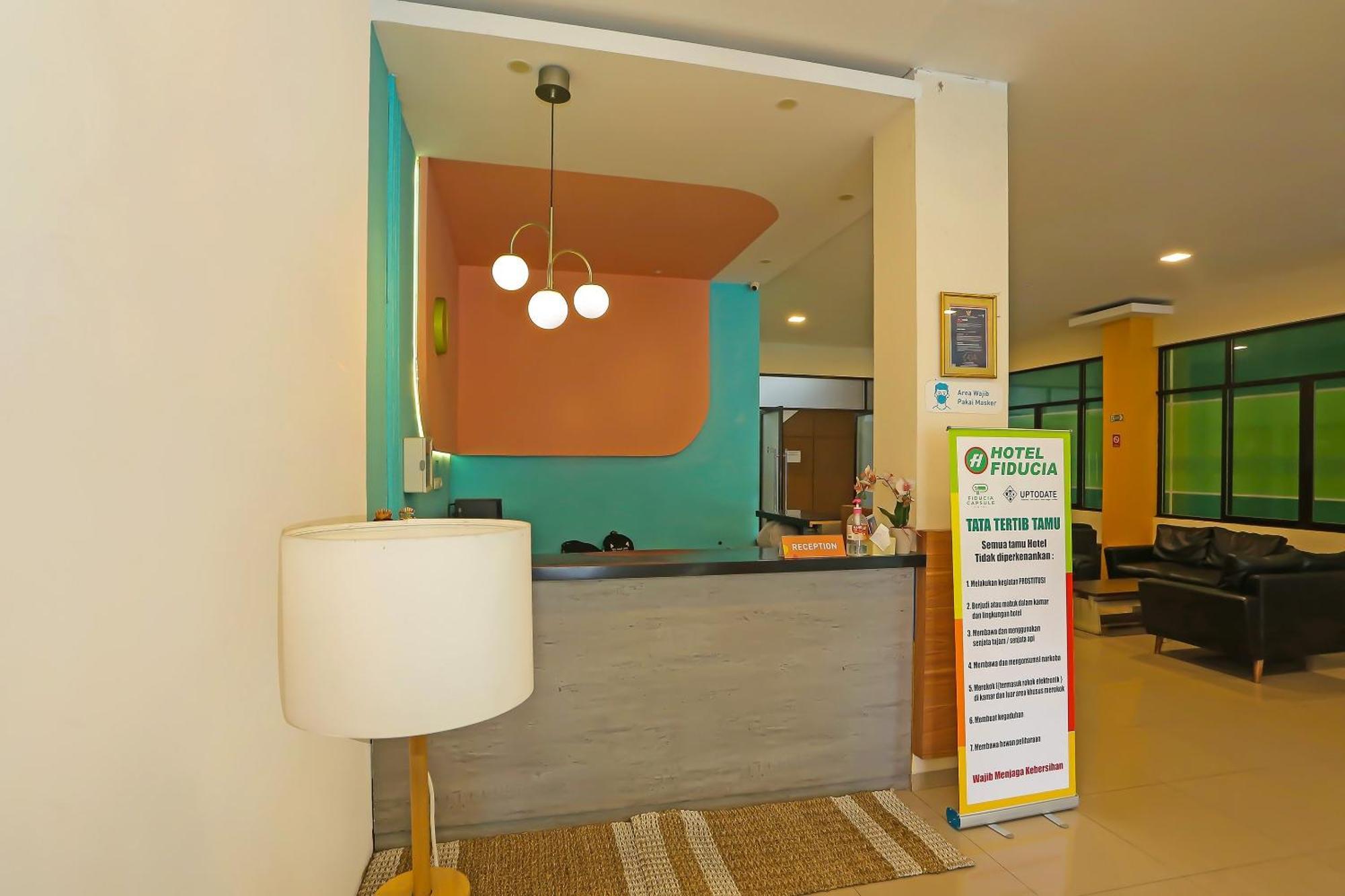 Super Oyo Collection O 92130 Hotel Fiducia Kaji Jakarta Bagian luar foto