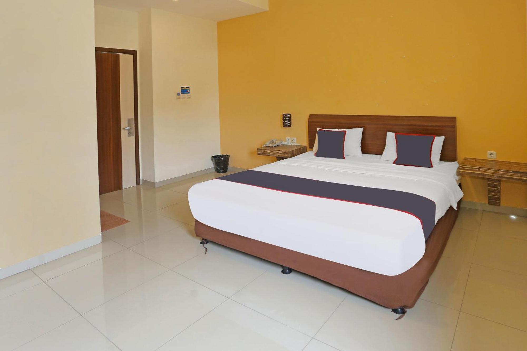Super Oyo Collection O 92130 Hotel Fiducia Kaji Jakarta Bagian luar foto