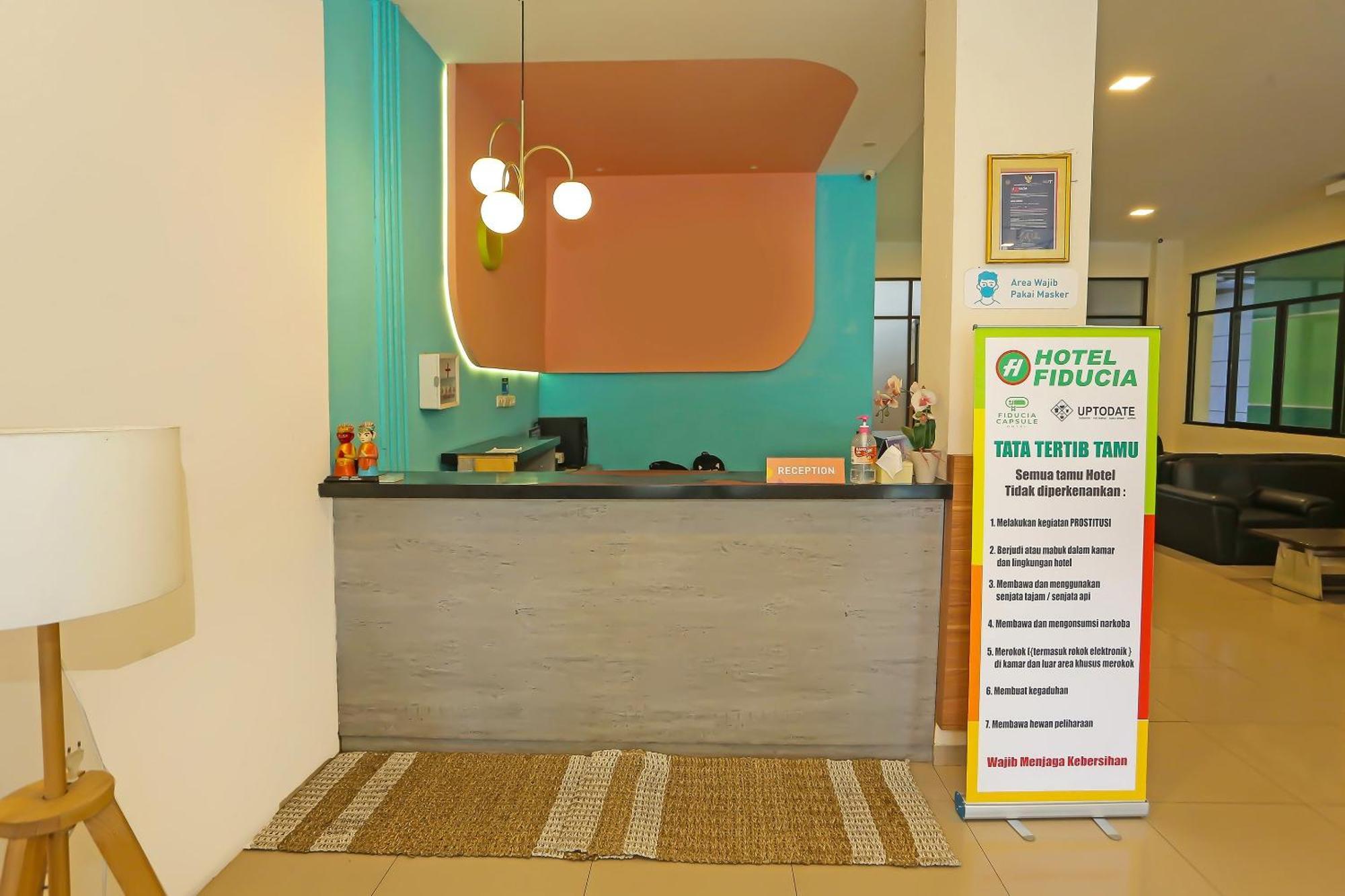 Super Oyo Collection O 92130 Hotel Fiducia Kaji Jakarta Bagian luar foto
