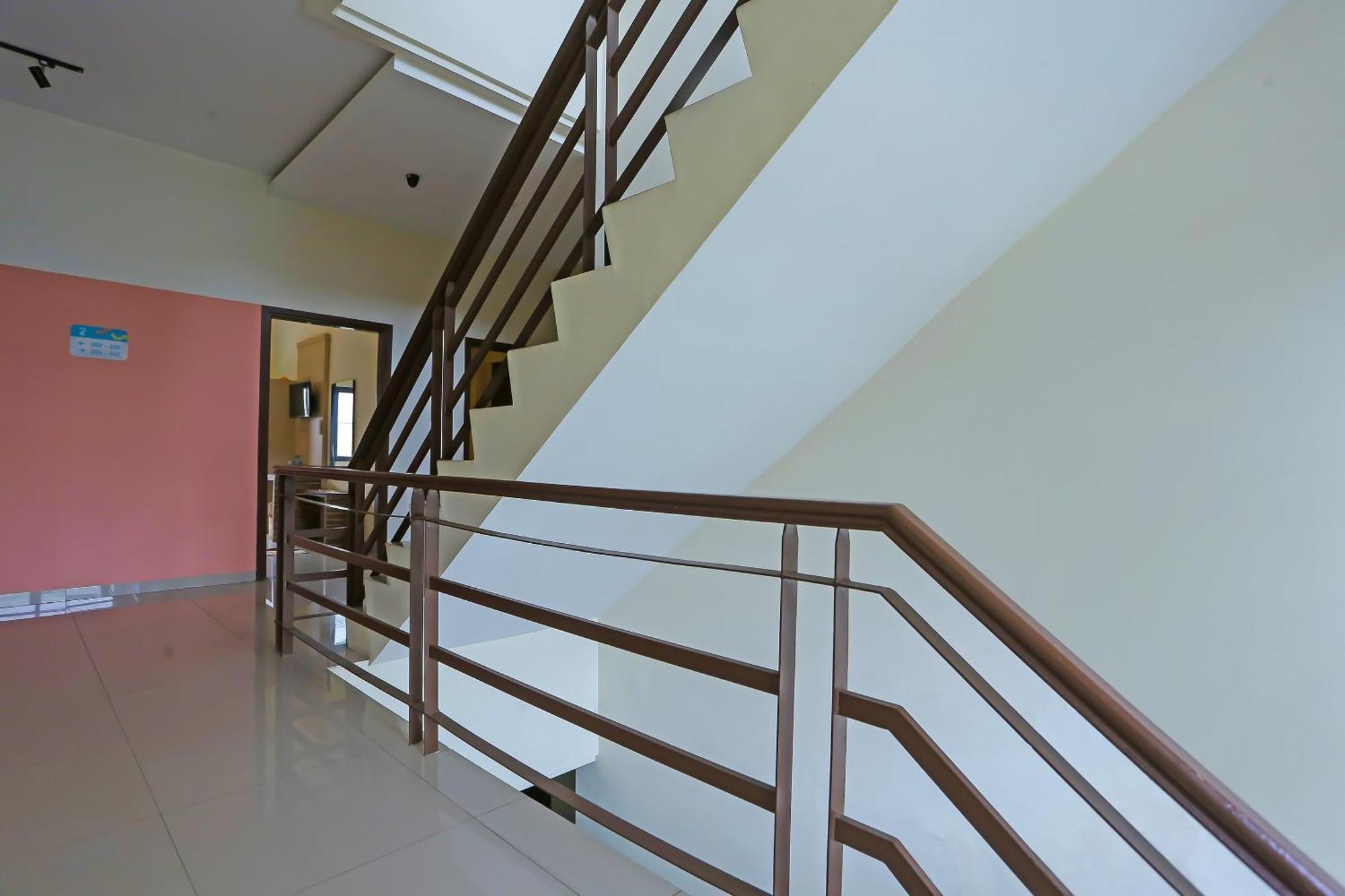 Super Oyo Collection O 92130 Hotel Fiducia Kaji Jakarta Bagian luar foto