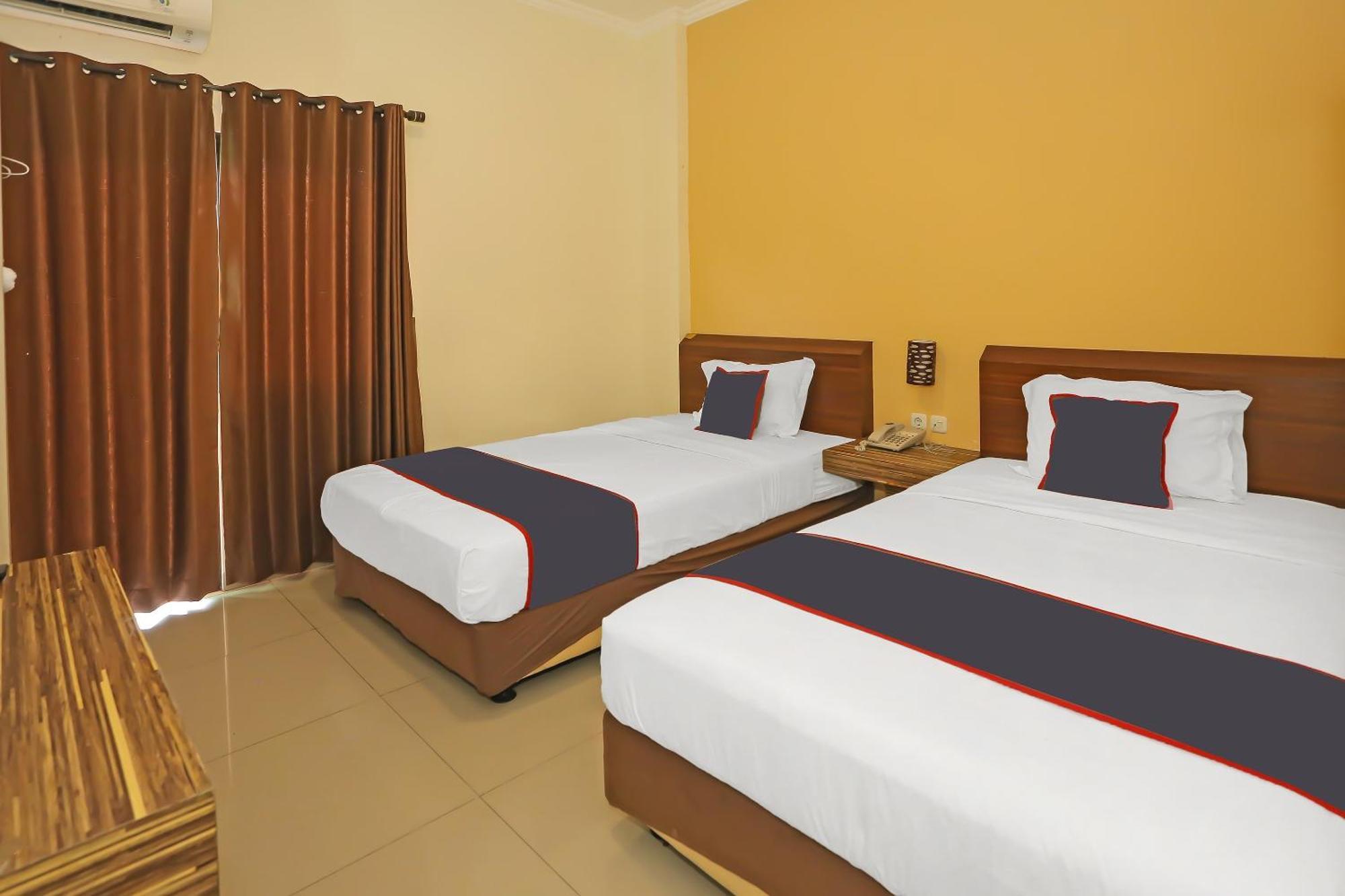 Super Oyo Collection O 92130 Hotel Fiducia Kaji Jakarta Bagian luar foto