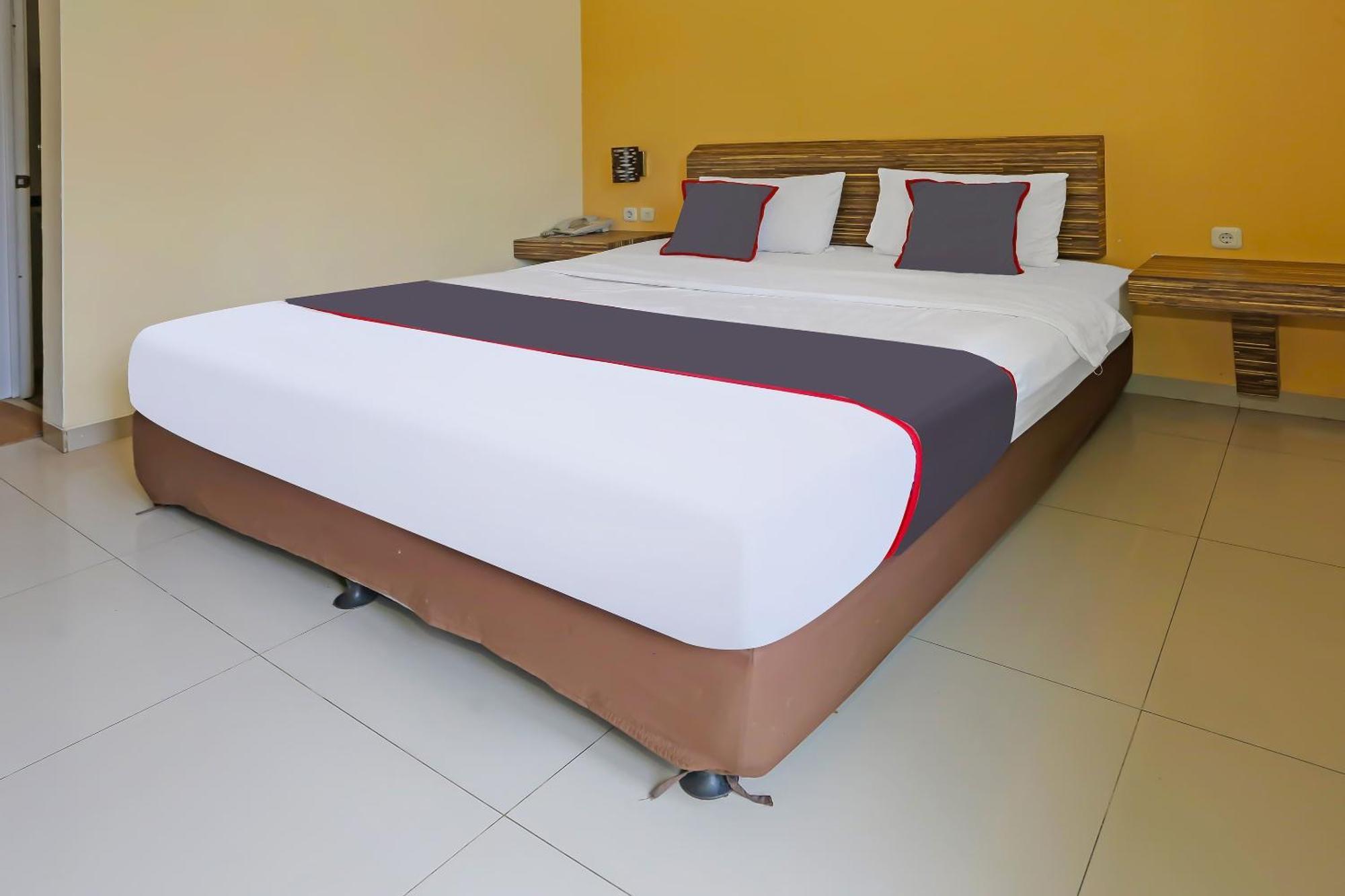 Super Oyo Collection O 92130 Hotel Fiducia Kaji Jakarta Bagian luar foto