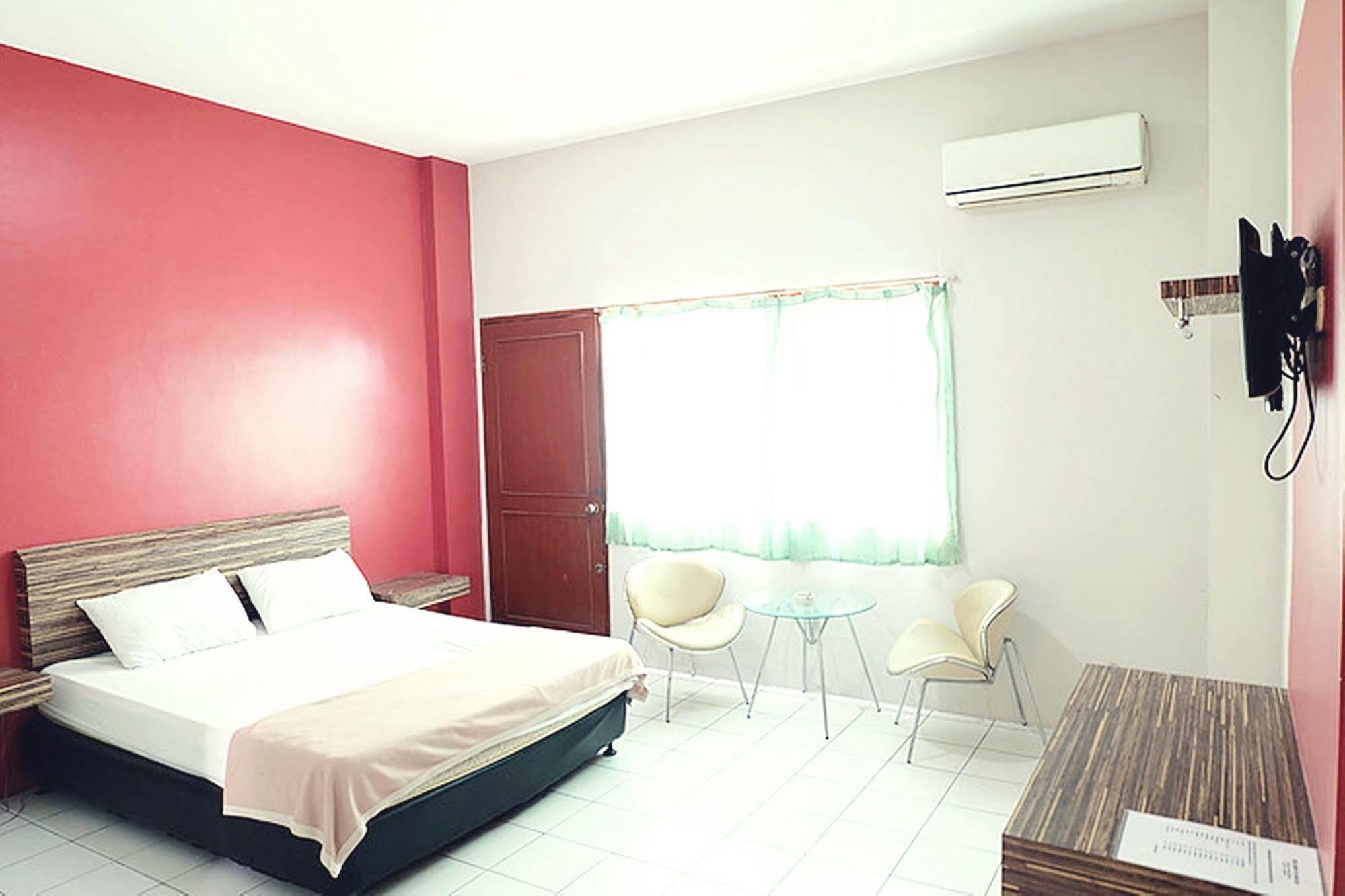 Super Oyo Collection O 92130 Hotel Fiducia Kaji Jakarta Bagian luar foto