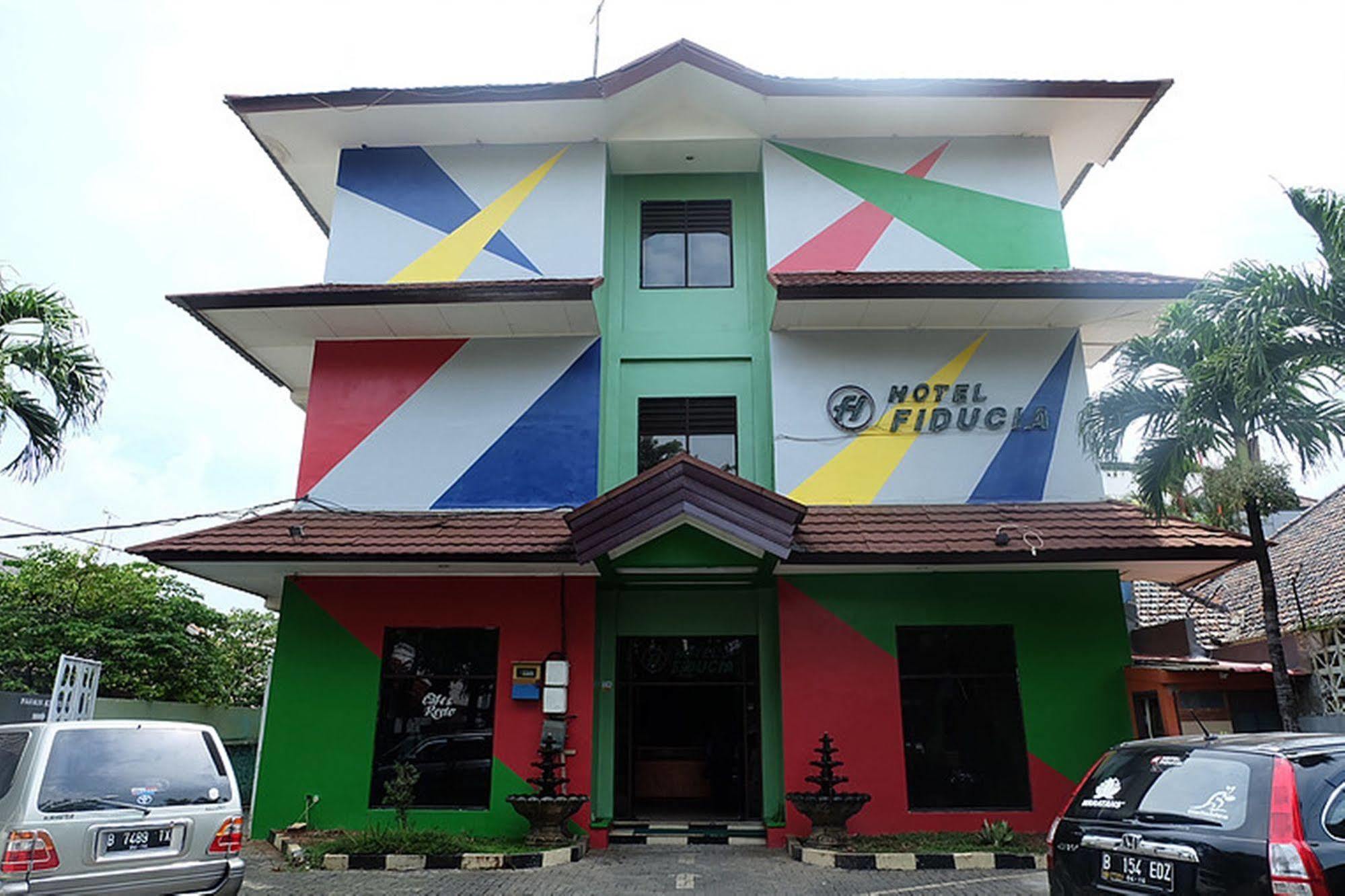 Super Oyo Collection O 92130 Hotel Fiducia Kaji Jakarta Bagian luar foto